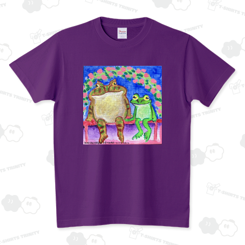 ツノガエルとアマガエルと花