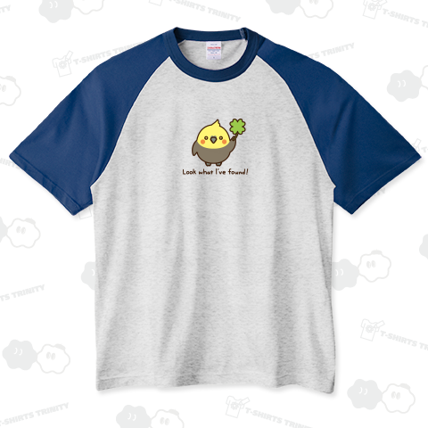 クローバー見つけたよ! オカメインコ・シナモン