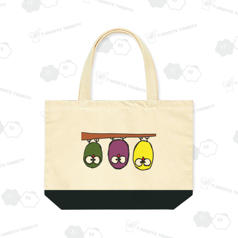 ぶら下がる三羽のふくろう