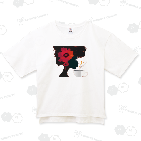 コーヒーを飲む女