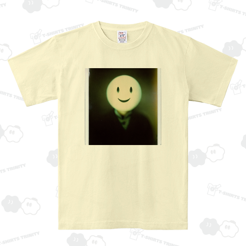 ミステリアス・スマイルTシャツ