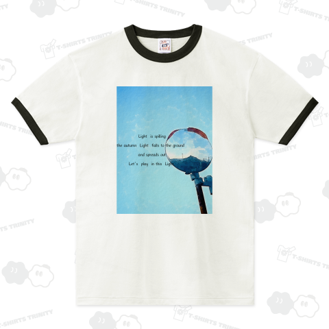 青空にカーブミラー