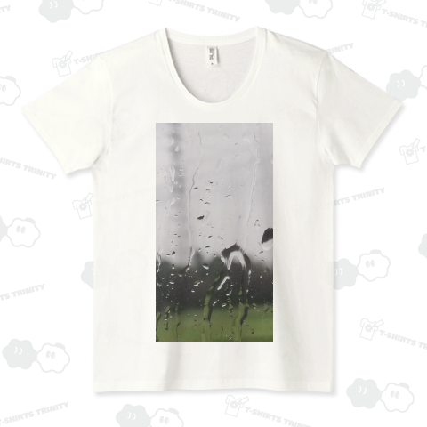 窓に滴る雨の雫