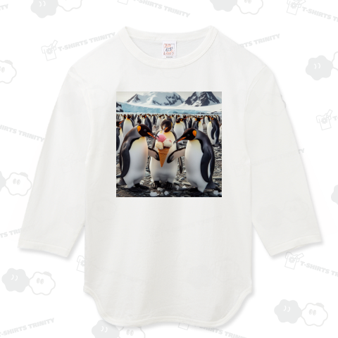 南極でアイスクリームを食べているペンギン