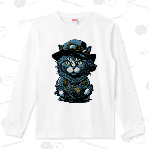 機械を持った帽子猫