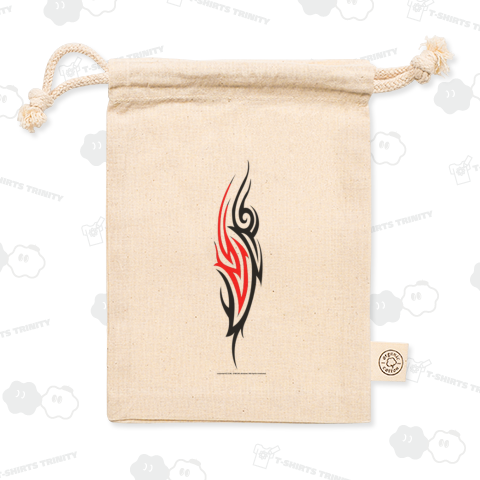 クールなトライバル蝶のタトゥーデザイン