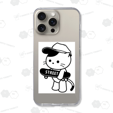 ストリートデビューする猫